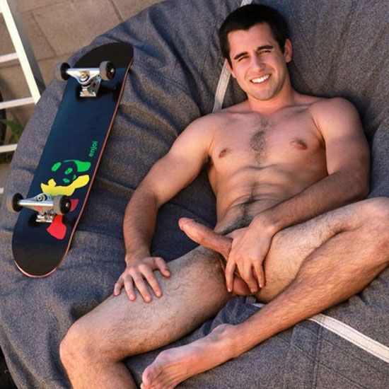 Muscular skater boy Archer jerks off | Daily Dudes @ Dude Dump