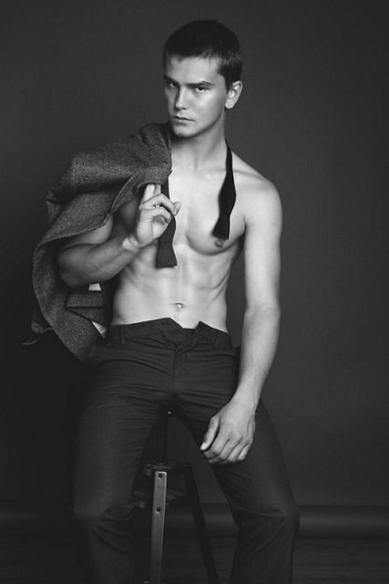 Bad Boy Colter Johnson | Gay Body Blog | Daily Dudes @ Dude Dump